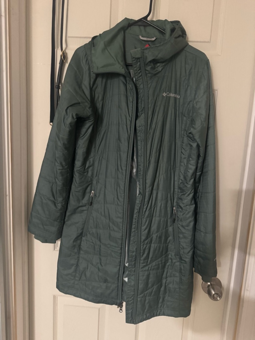 Columbia Women's Dark Green Hooded Packable Puffer Coat